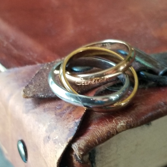 ❤️Cartier❤️ 750 EA1314 Classic Trinity Ring - Picture 3 of 5